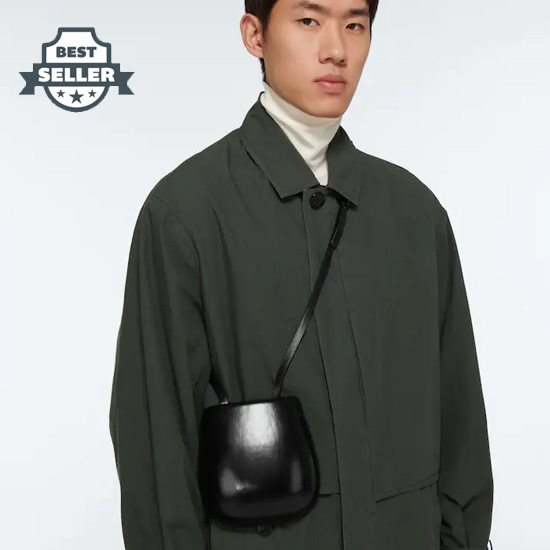 21FW 르메르 몰디드 타코백 - 블랙 (갯마을 차차차 신민아, 김나영 착용) Lemaire Molded leather Tacco bag